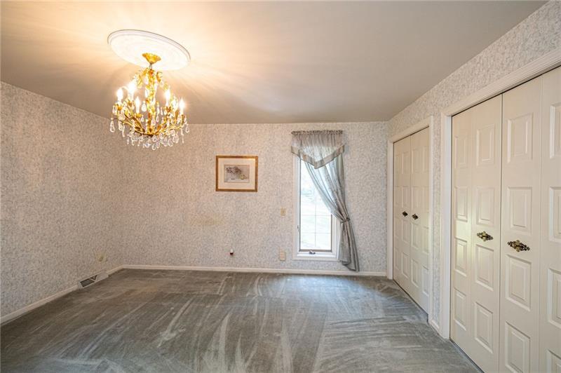 221 Baintree Road Coraopolis, PA 15108 - Photo 12 of 25 Gallery Image 12
