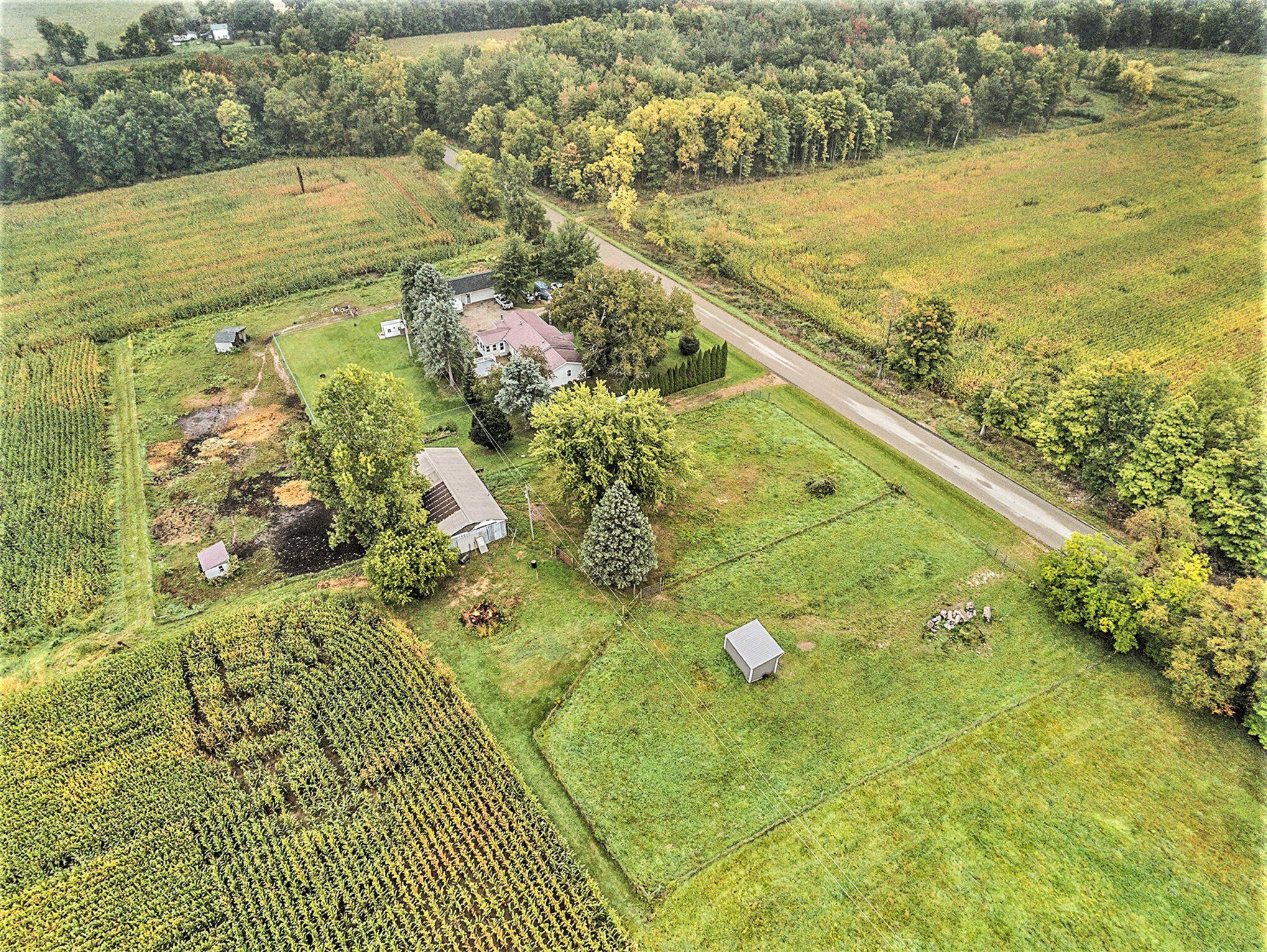 526 Athens Road Sherwood, MI 49089 - Photo 2 of 21 004_526_athens_rd_sherwood_mi_49089-3