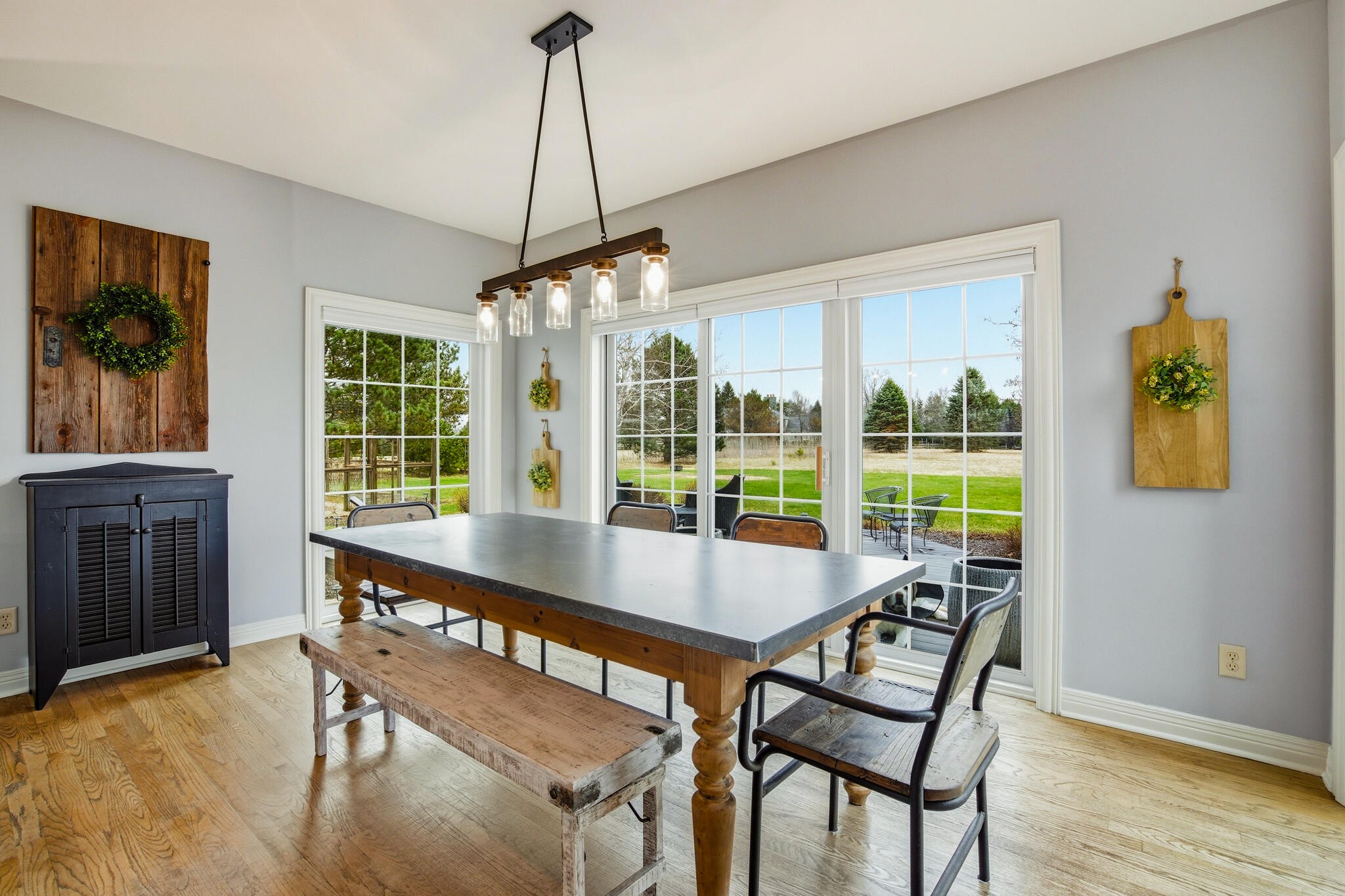 W291-n3363 Summerhill Road Delafield, WI 53072 - Photo 13 of 36 Kitchen dining