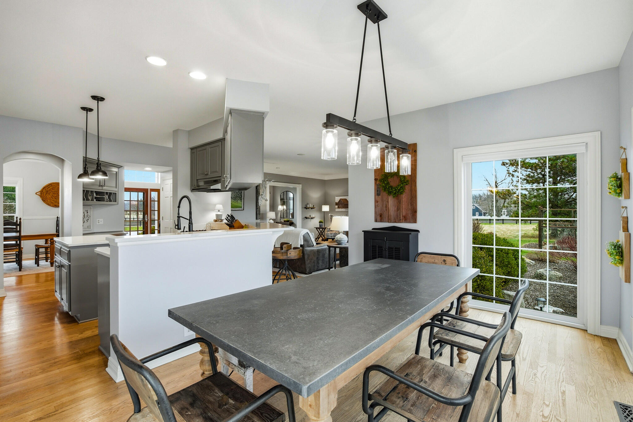 W291-n3363 Summerhill Road Delafield, WI 53072 - Photo 14 of 36 Kitchen dining