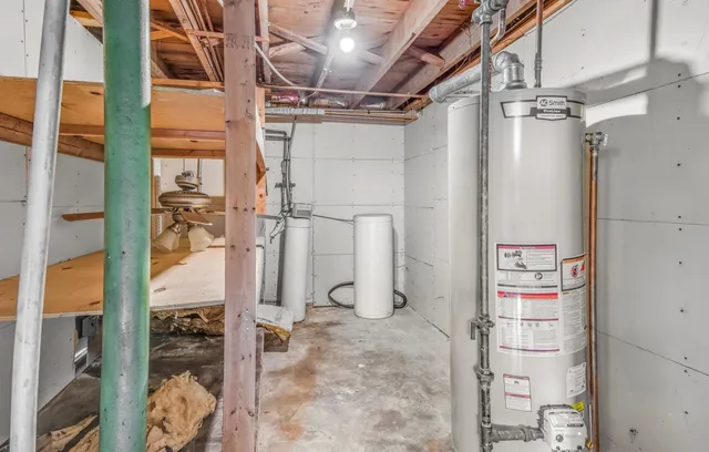 $224,900 | 2813 Minnesota Street, Marinette, WI 54143