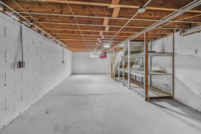 $224,900 | 2813 Minnesota Street, Marinette, WI 54143