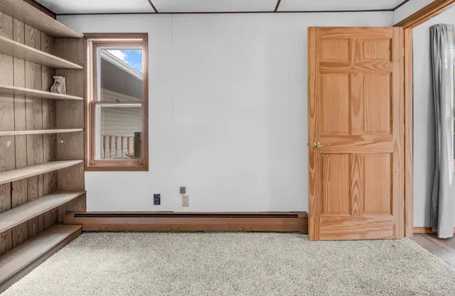 $224,900 | 2813 Minnesota Street, Marinette, WI 54143