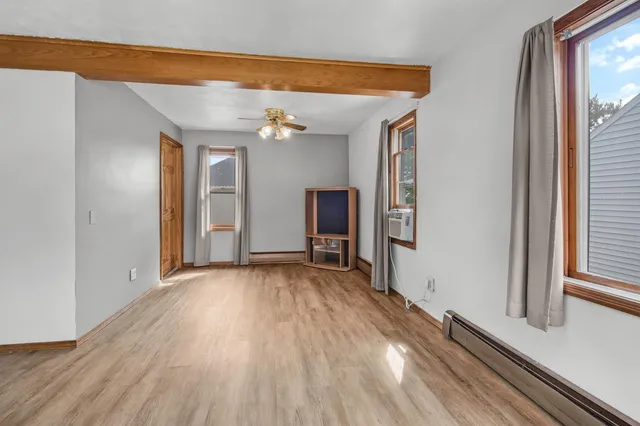 $224,900 | 2813 Minnesota Street, Marinette, WI 54143