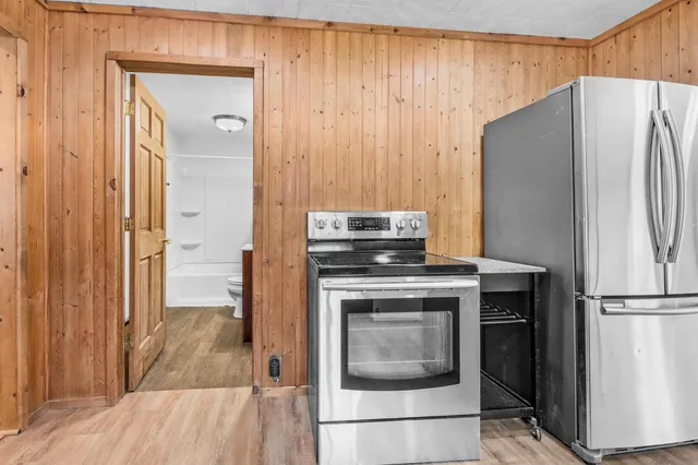 $224,900 | 2813 Minnesota Street, Marinette, WI 54143