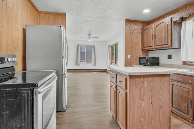 $224,900 | 2813 Minnesota Street, Marinette, WI 54143