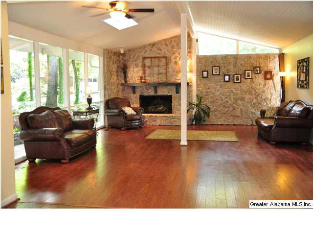 229 Snake Hill Road Trussville, AL 35173 - Photo 3 of 25