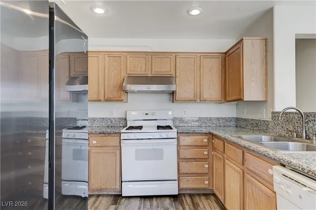 $1,845 | 7166 Dravite Court, Las Vegas, NV 89148