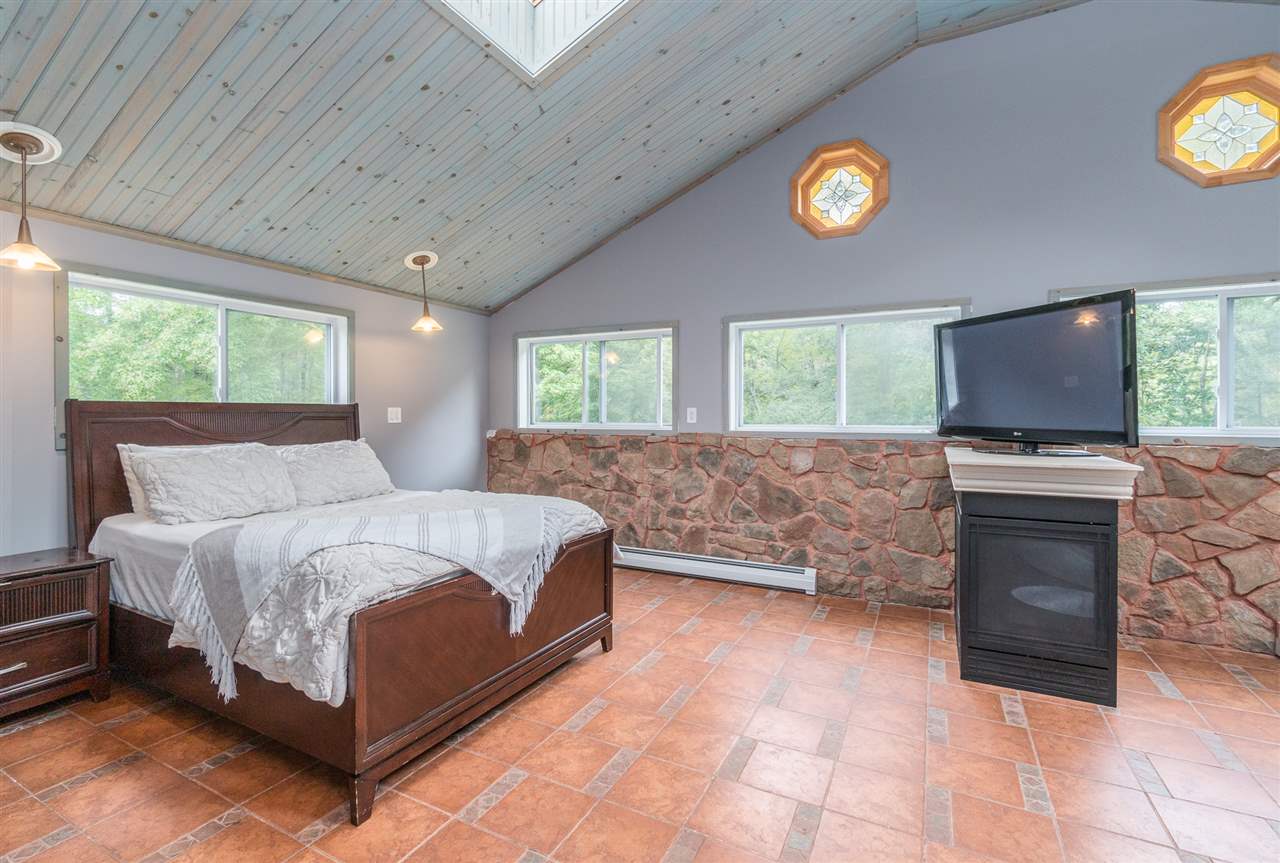 32 Balcom Road Pelham, NH 03076 - Photo 22 of 38