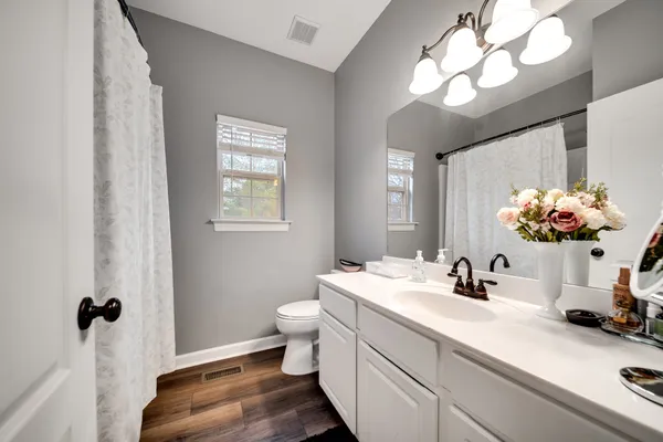 $2,850 | 118 River Chase, Hendersonville, TN 37075