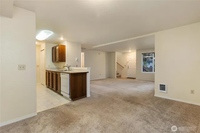 a view of an empty room with window