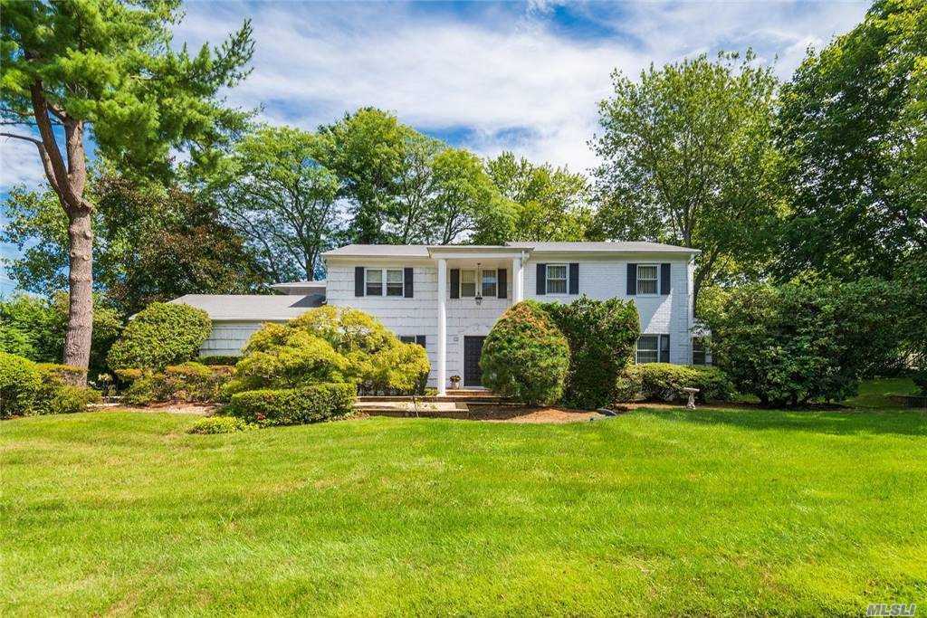 34 Eagle Lane Roslyn, NY 11576 - Photo 1 of 1