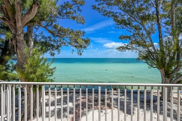 $4,500,000 | 889 North Shore Drive, Anna Maria, FL 34216