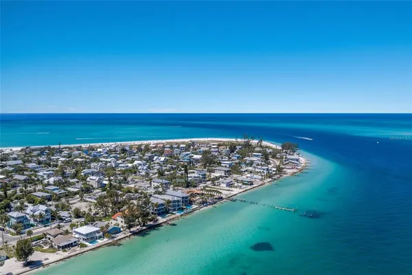 $4,500,000 | 889 North Shore Drive, Anna Maria, FL 34216