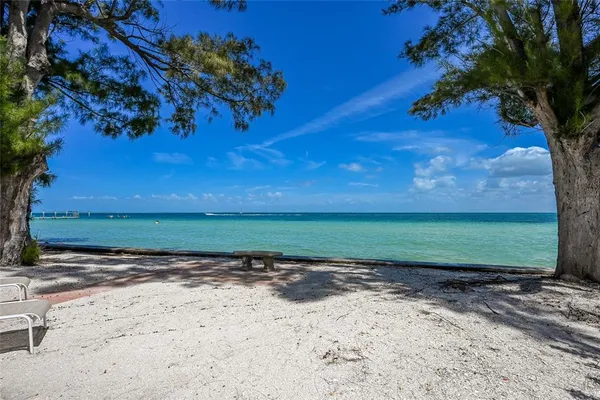$4,500,000 | 889 North Shore Drive, Anna Maria, FL 34216