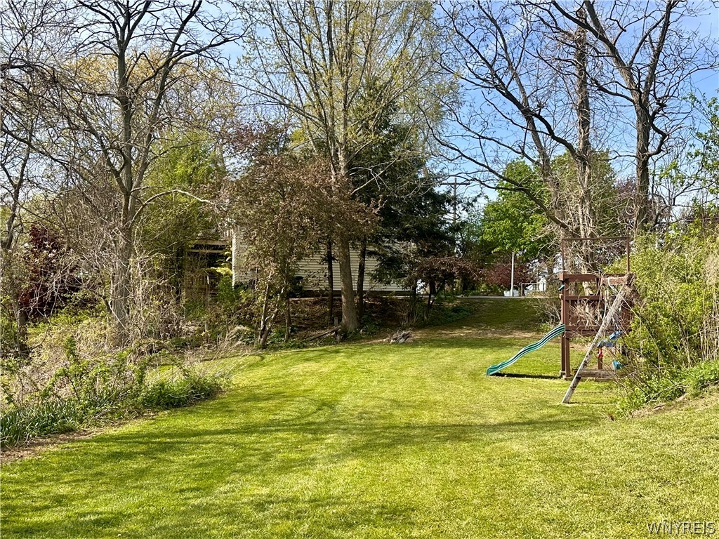 17 Prospect Street Hanover, NY 14062 - Photo 27 of 48