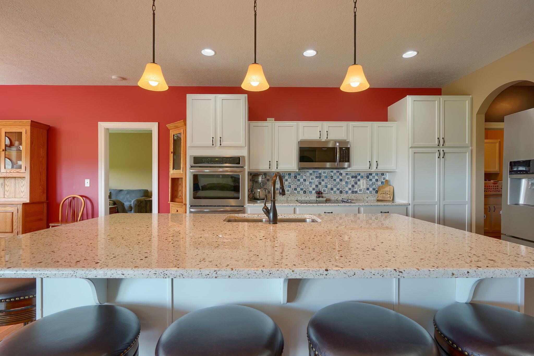 6223 Wilson Road Northwest Lancaster, OH 43130 - Photo 29 of 111 Gourmet kitchen