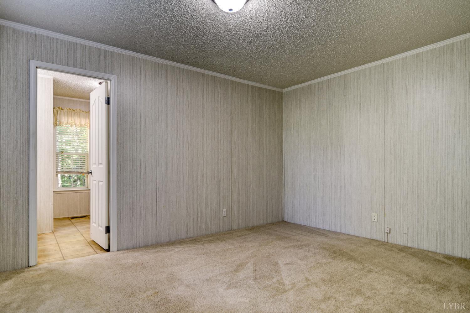 6304 Wards Road Evington, VA 24550 - Photo 14 of 43