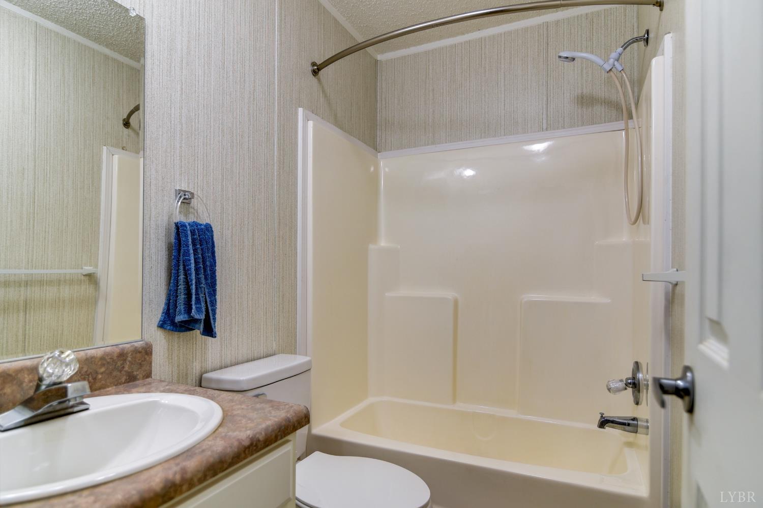 6304 Wards Road Evington, VA 24550 - Photo 25 of 43