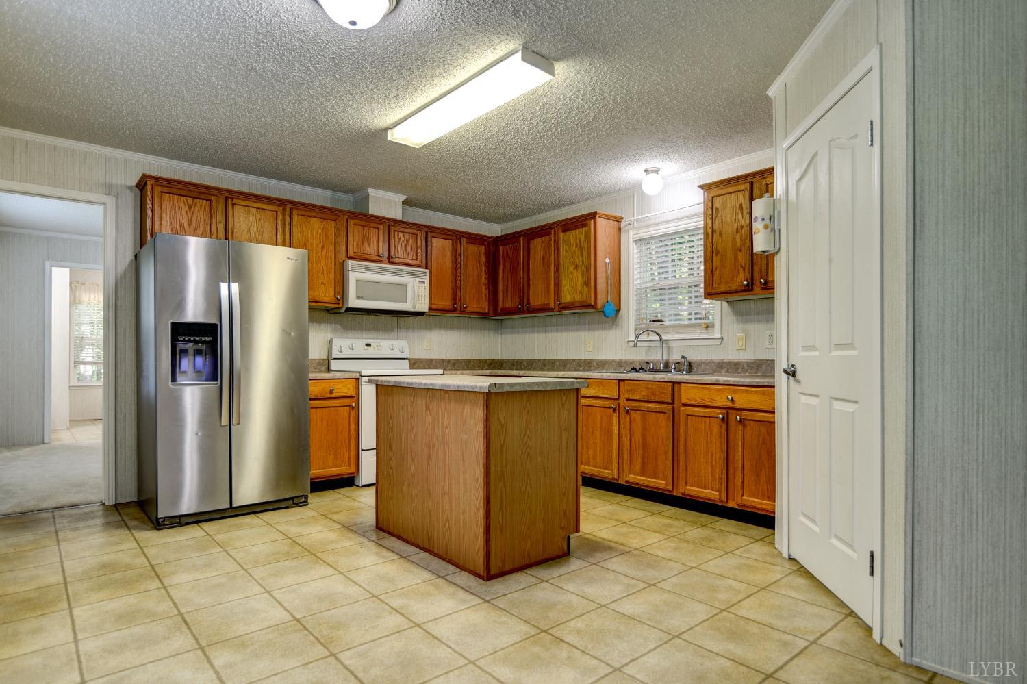 6304 Wards Road Evington, VA 24550 - Photo 6 of 43