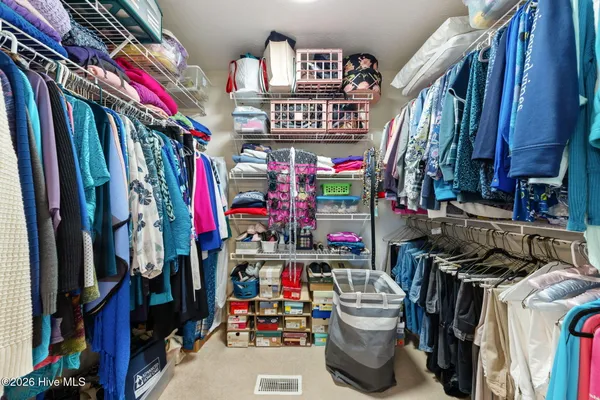 $525,000 | 205 West Hedgelawn Way, Southern Pines, NC 28387