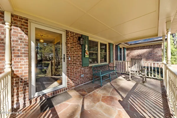 $525,000 | 205 West Hedgelawn Way, Southern Pines, NC 28387