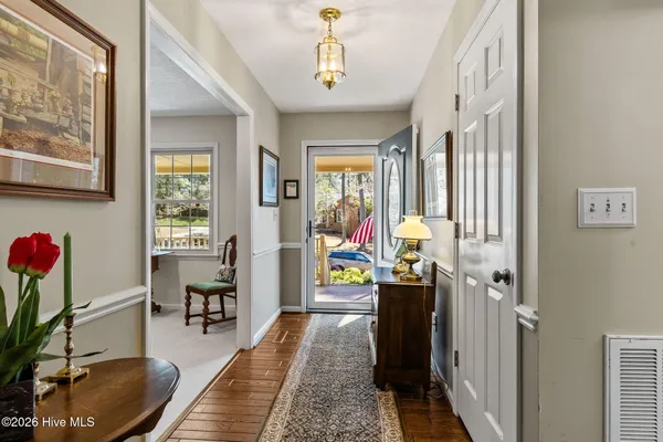 $525,000 | 205 West Hedgelawn Way, Southern Pines, NC 28387