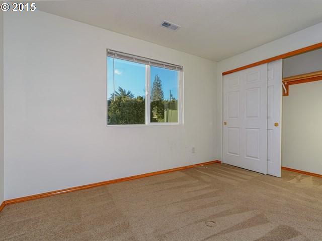 5238 Southeast Rural Street Portland, OR 97206 - Photo 13 of 15 Gallery Image 13