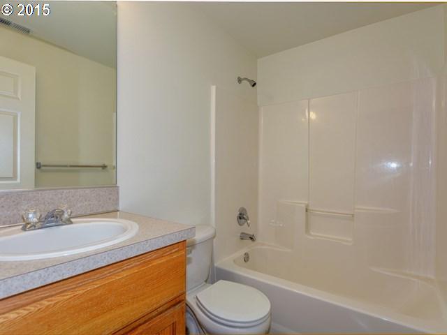 5238 Southeast Rural Street Portland, OR 97206 - Photo 14 of 15 Gallery Image 14