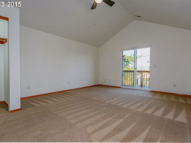 5238 Southeast Rural Street Portland, OR 97206 - Photo 8 of 15 Gallery Image 8