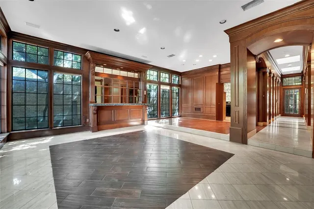 a view of an entryway