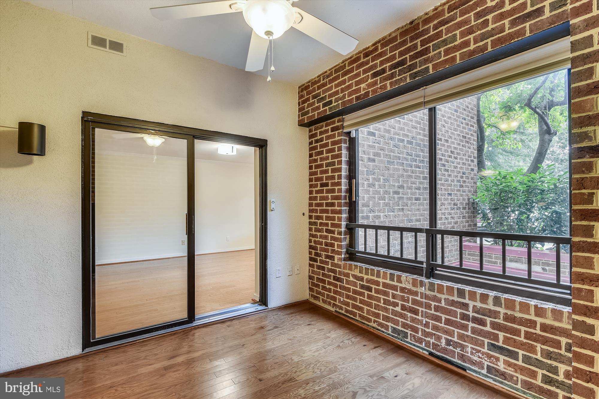 11500 Fairway Drive, Unit 102 Reston, VA 20190 - Photo 20 of 38