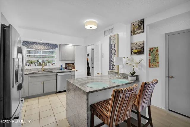 $198,900 | 9901 Regency Square Boulevard, Unit 90, Jacksonville, FL 32225