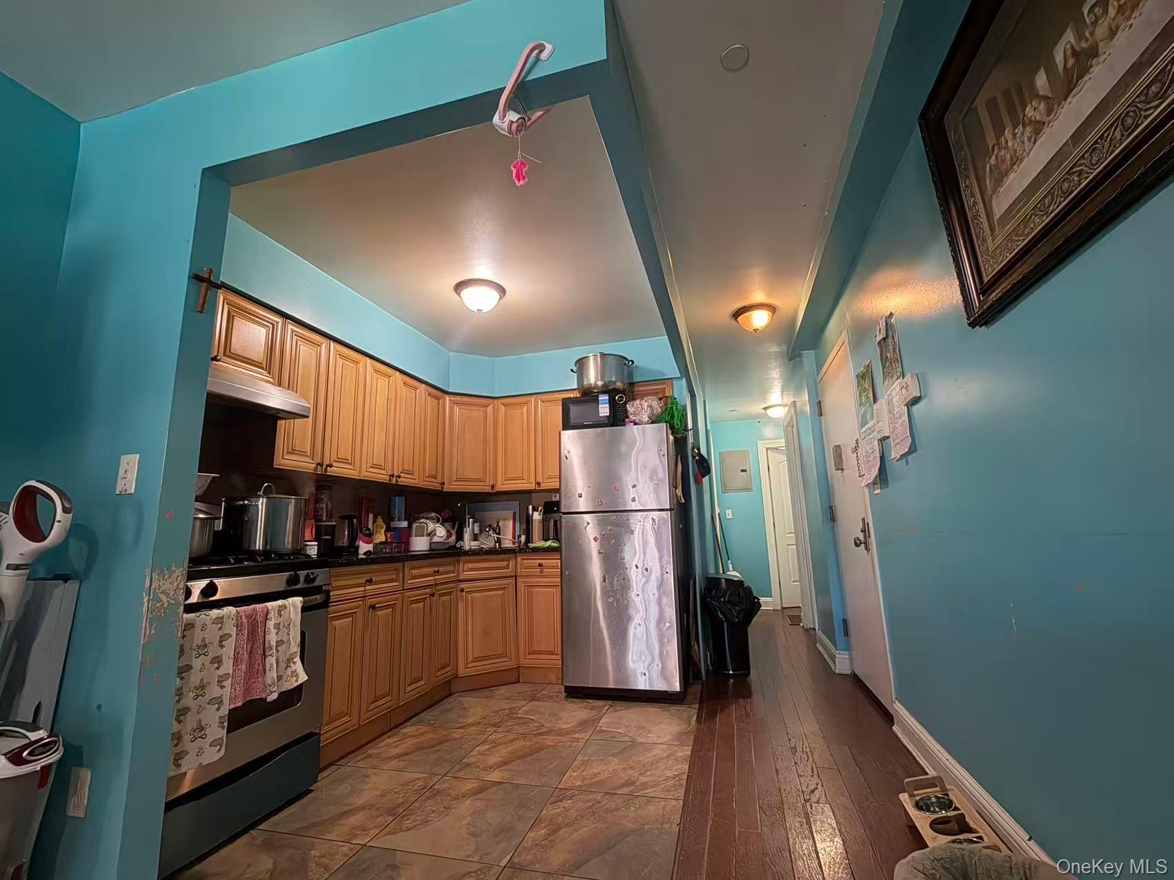 101-18 39th Avenue Queens, NY 11368 - Photo 5 of 17
