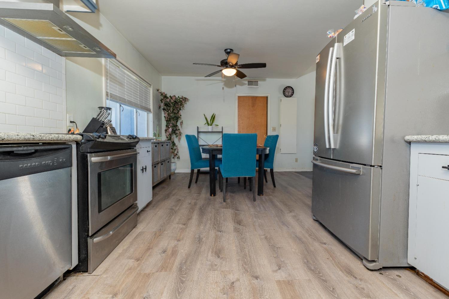 155 Elm Avenue Reedley, CA 93654 - Photo 19 of 34 Gallery Image 19