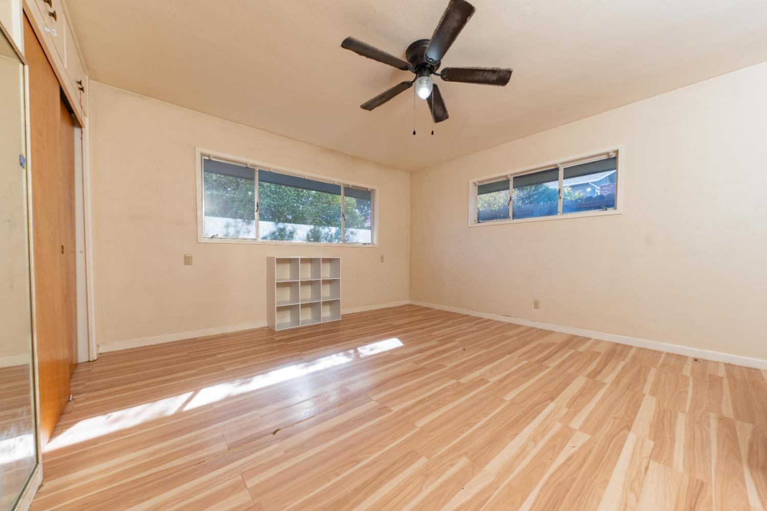 155 Elm Avenue Reedley, CA 93654 - Photo 22 of 34 Gallery Image 22