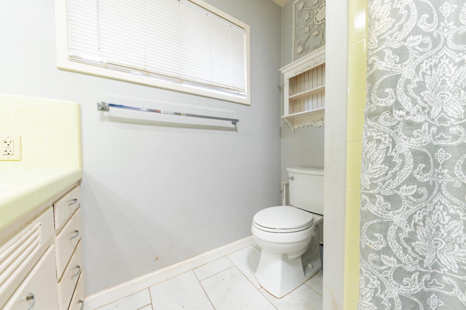 155 Elm Avenue Reedley, CA 93654 - Photo 27 of 34 Gallery Image 27