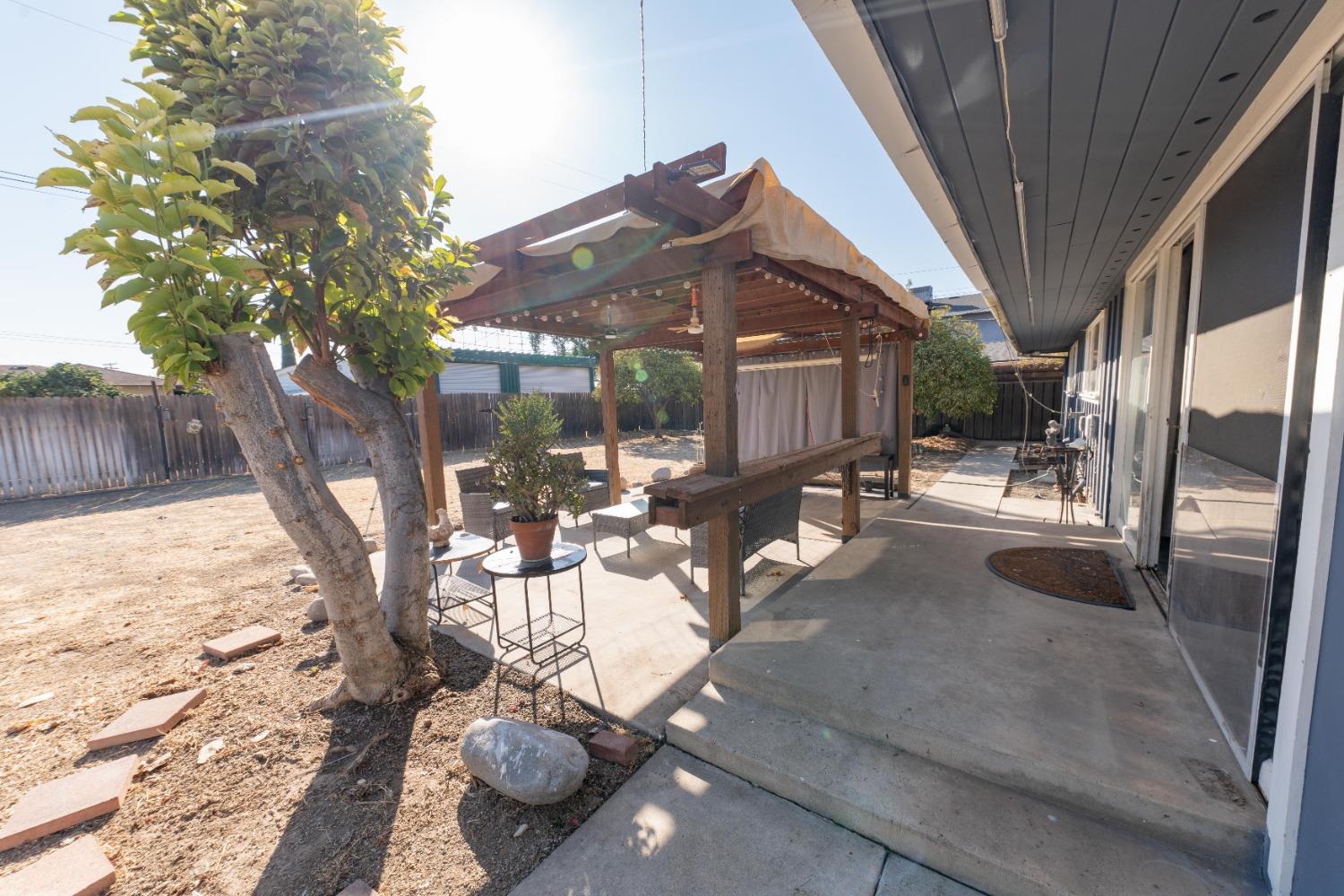 155 Elm Avenue Reedley, CA 93654 - Photo 29 of 34 Gallery Image 29