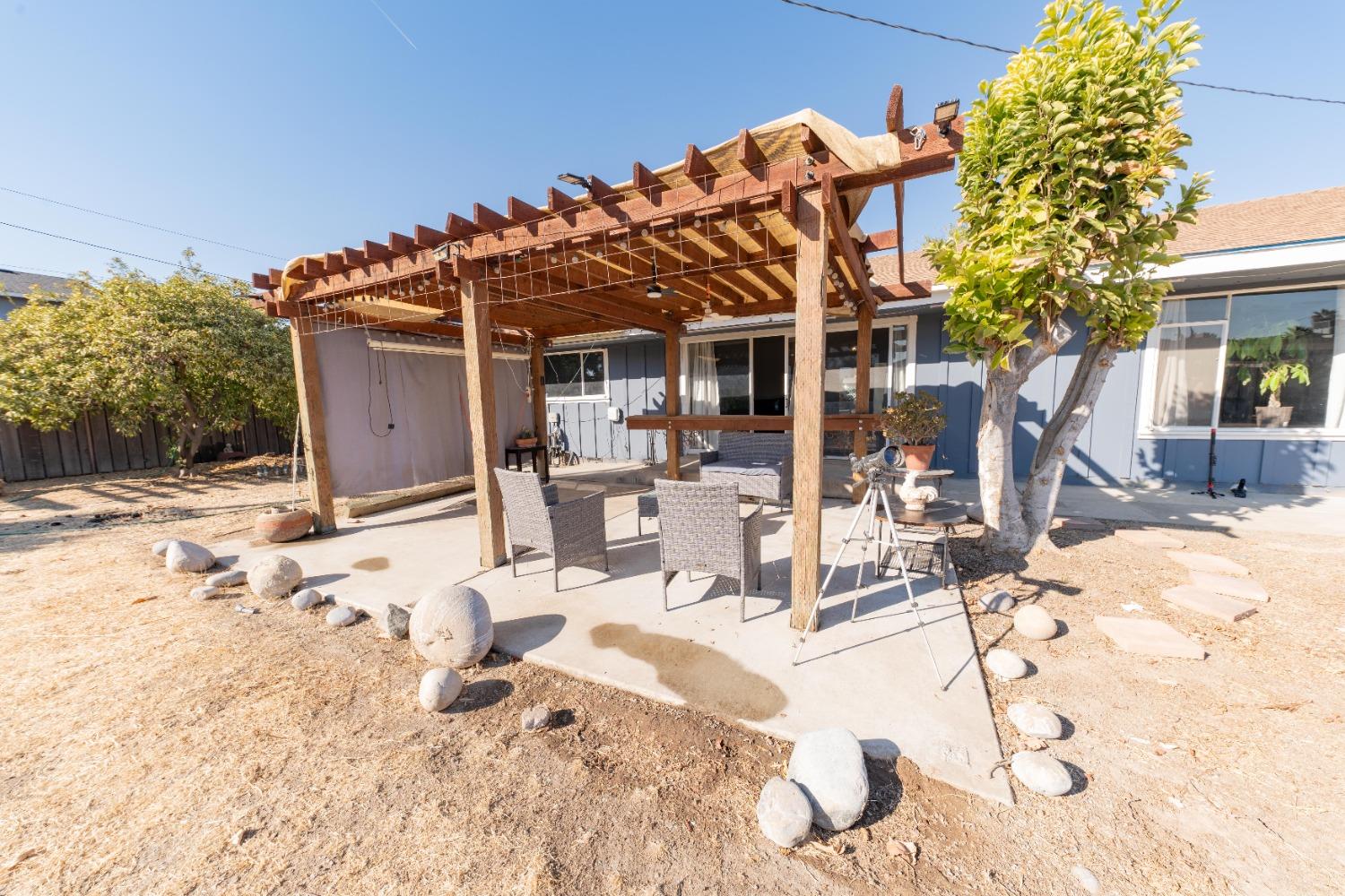 155 Elm Avenue Reedley, CA 93654 - Photo 30 of 34 Gallery Image 30