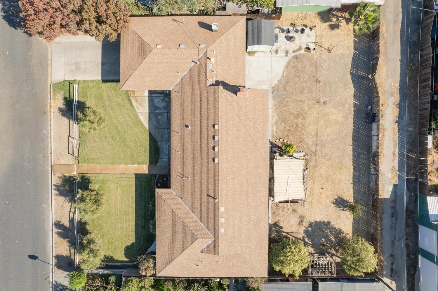 155 Elm Avenue Reedley, CA 93654 - Photo 6 of 34 Gallery Image 6