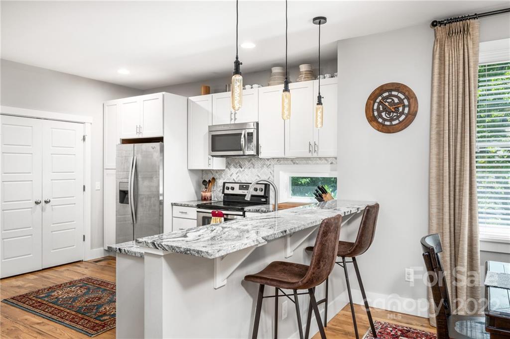 114 Cisco Road Asheville, NC 28805 - Photo 11 of 27 Gallery Image 11
