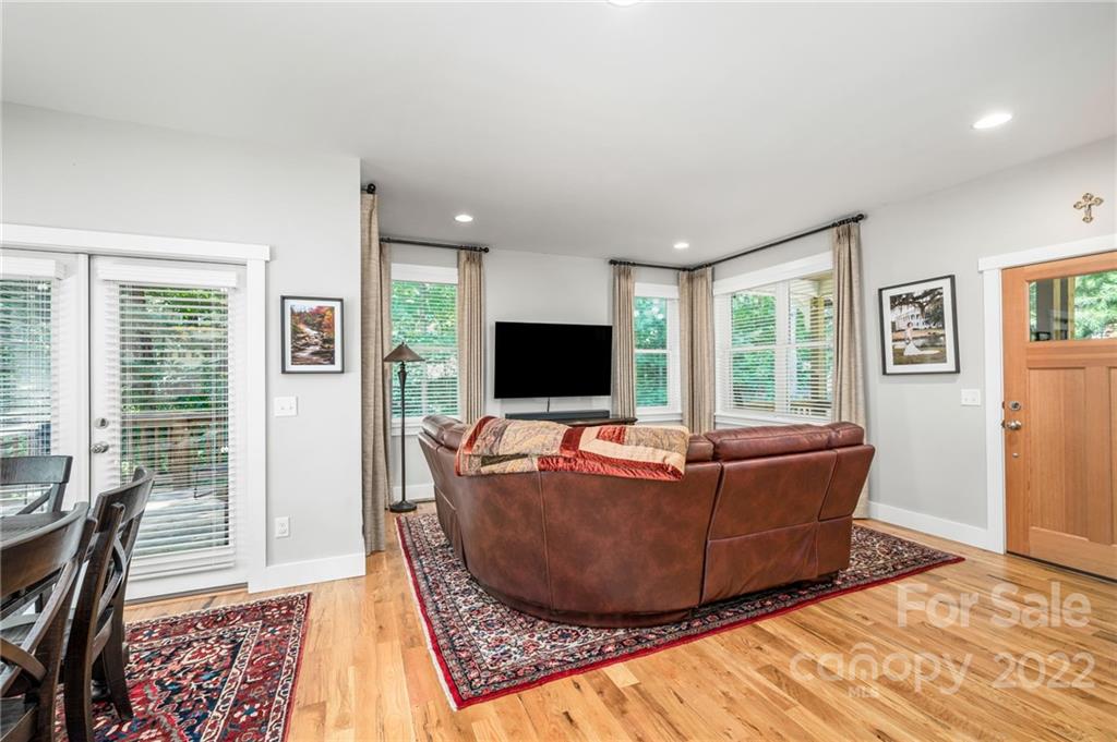 114 Cisco Road Asheville, NC 28805 - Photo 8 of 27 Gallery Image 8