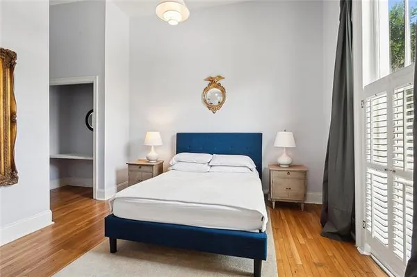 $1,950 | 6222 Laurel Street, Unit 1, New Orleans, LA 70118