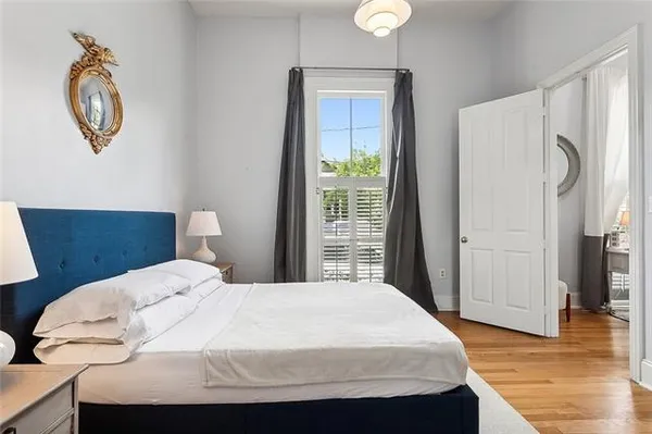 $1,950 | 6222 Laurel Street, Unit 1, New Orleans, LA 70118