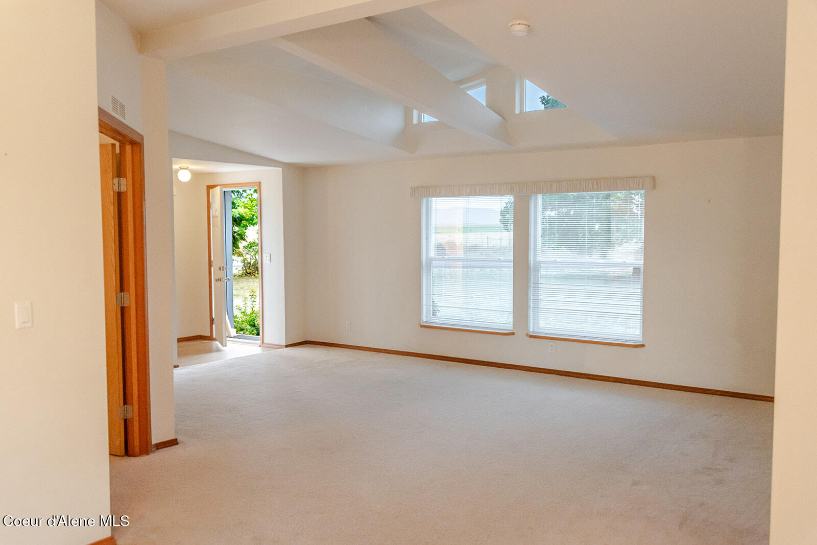 10671 North Idaho Road Post Falls, ID 83854 - Photo 17 of 89 17