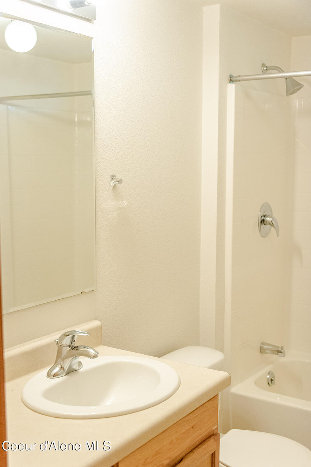 10671 North Idaho Road Post Falls, ID 83854 - Photo 26 of 89 26