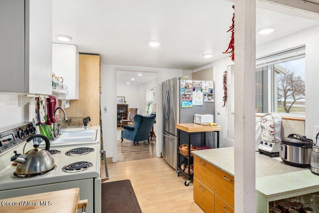 10671 North Idaho Road Post Falls, ID 83854 - Photo 44 of 89 .