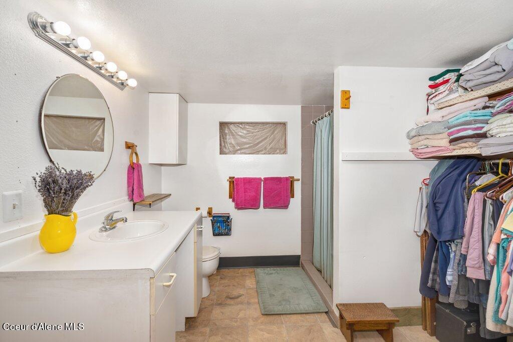 10671 North Idaho Road Post Falls, ID 83854 - Photo 48 of 89 .