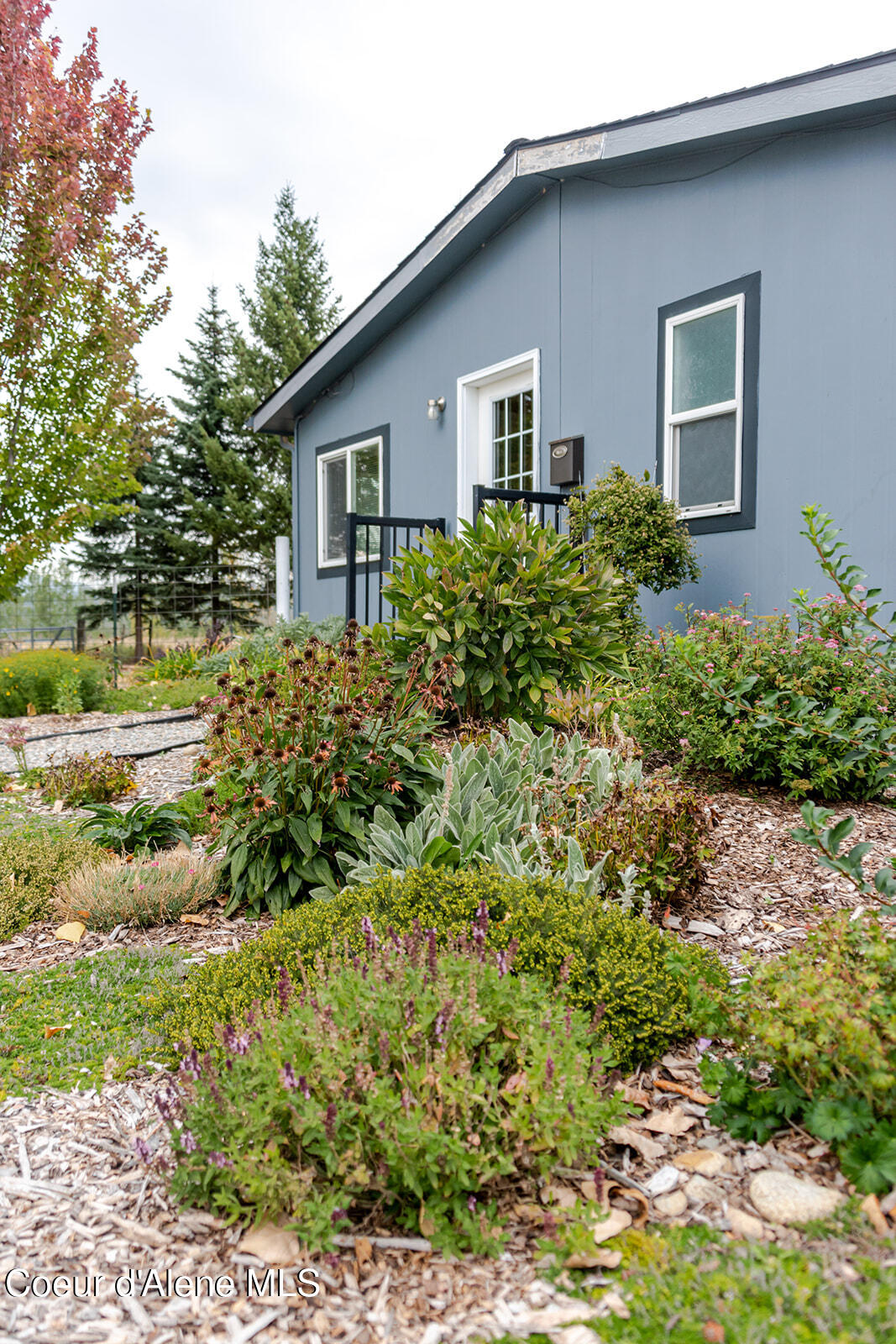 10671 North Idaho Road Post Falls, ID 83854 - Photo 5 of 89 5