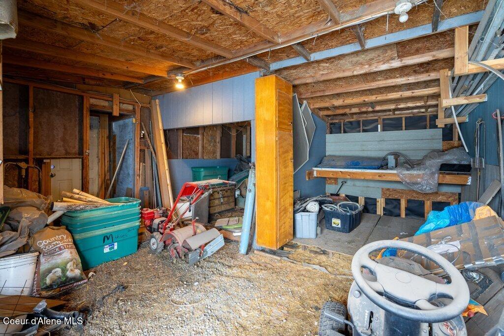 10671 North Idaho Road Post Falls, ID 83854 - Photo 55 of 89 .